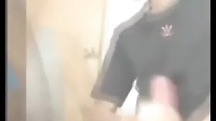 Amigo le come el pollon otra vez a su colega