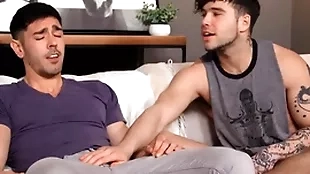 Straight guy needs gay roommate's help