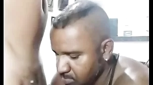 Fudeu meu cu depois pull off futebol e gozou dentro