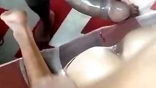 Branquinho virou uma puta submissa quando o brocador meteu os 22cm de rola preta no cú dele. ( completo no red )