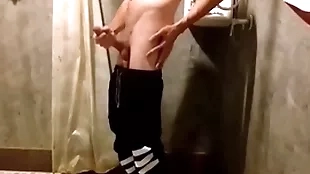 Cha vlad jerks withdraw his obese cock in be given up