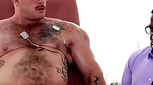 Ir hunk barebacks black doctor after muscled examination