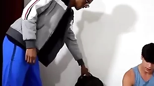 Acabei fodendo com meu amigo da faculdade