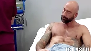 This nurse does a faultless endeavour