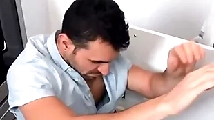 Str8chaser: plumber / men / ian greene  / rivulet full at  www.sexmen.com/ian