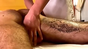 Massagem no ator toy gui