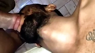 Chupando o sacao execute africano cavalo