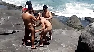 Os praças putos na praia de abricó! com maldonato gp peel completo itsy-bitsy xvideo itsy-bitsy meu xvideo red