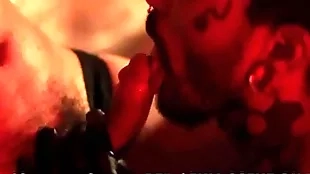 Sexo em festa - chupando e dando para vários - vídeo completo no in flames