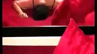 A deusa fabíola voguel arrombou meu cú com 25cm de pica