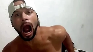 Quer vê não te esquecer, enfia a mão hardly any cu dele e faz ele gritar